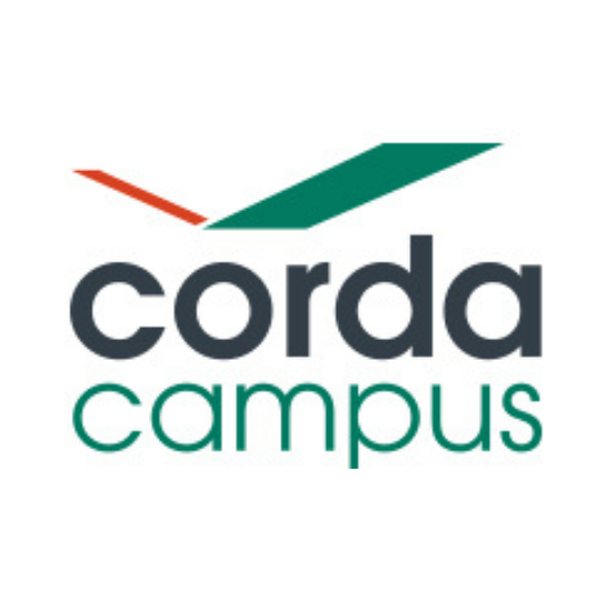 Corda Campus-logo met groene en rode streep.